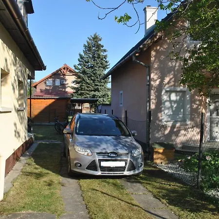 Holiday home Gombi Nyaralo Vonyarcvashegy