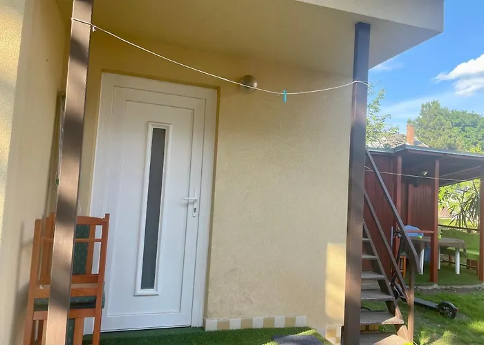 Gombi Nyaralo * Vonyarcvashegy